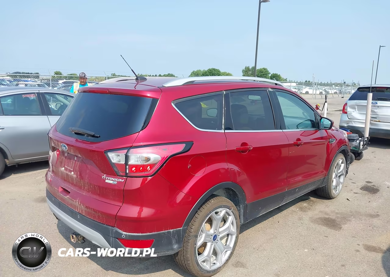 2017 Ford Escape Titanium VIN:1FMCU9JD1HUD18913 - 4
