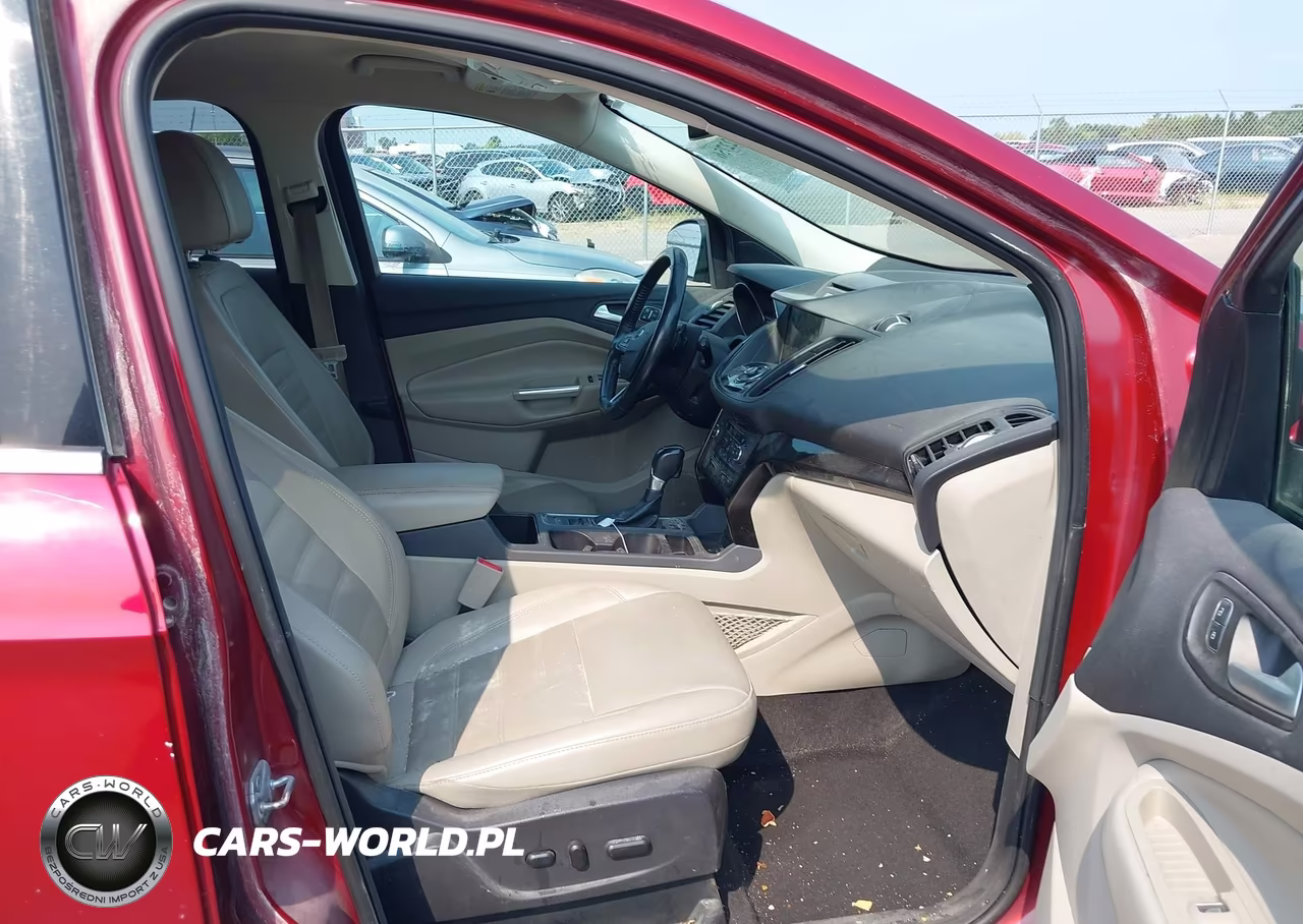 2017 Ford Escape Titanium VIN:1FMCU9JD1HUD18913 - 5