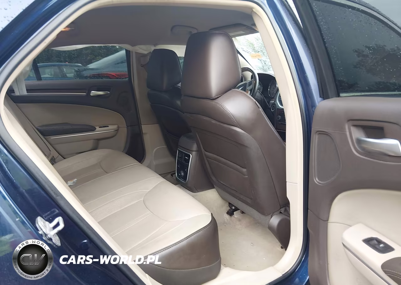 2014 Chrysler 300C Luxury Series VIN:2C3CCAPG7EH117577 - 8
