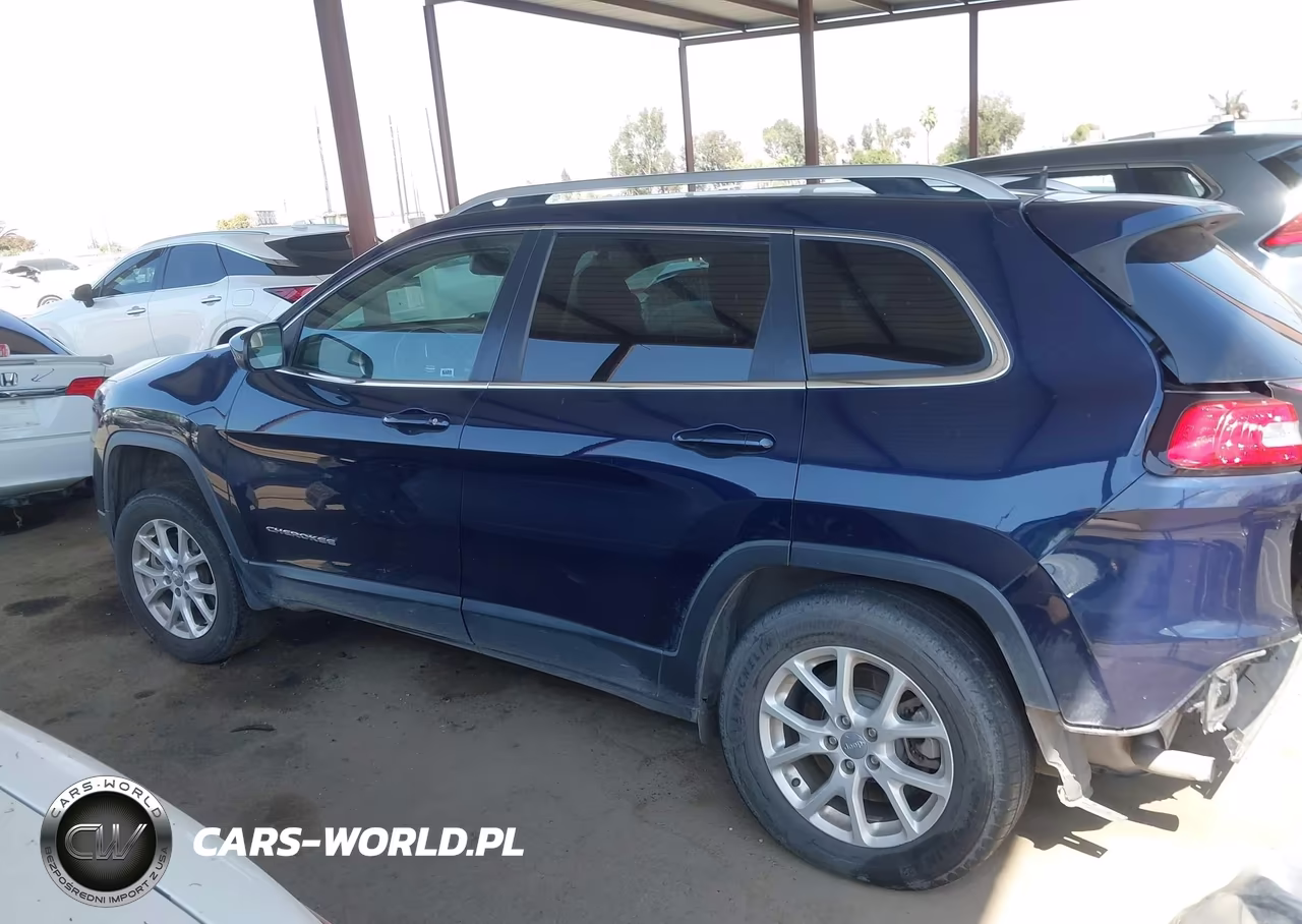 2016 Jeep Cherokee Latitude VIN:1C4PJMCS8GW279687 - 14