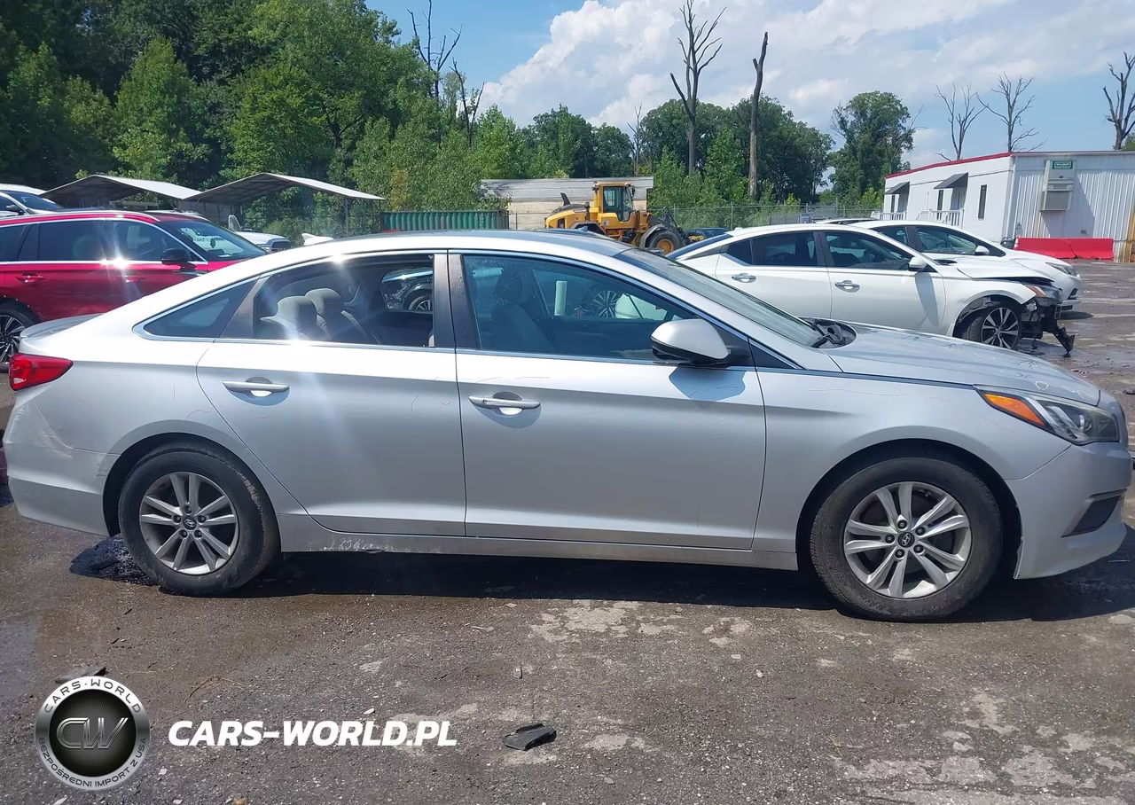 2016 Hyundai Sonata VIN:5NPE24AFXGH405659 - 13