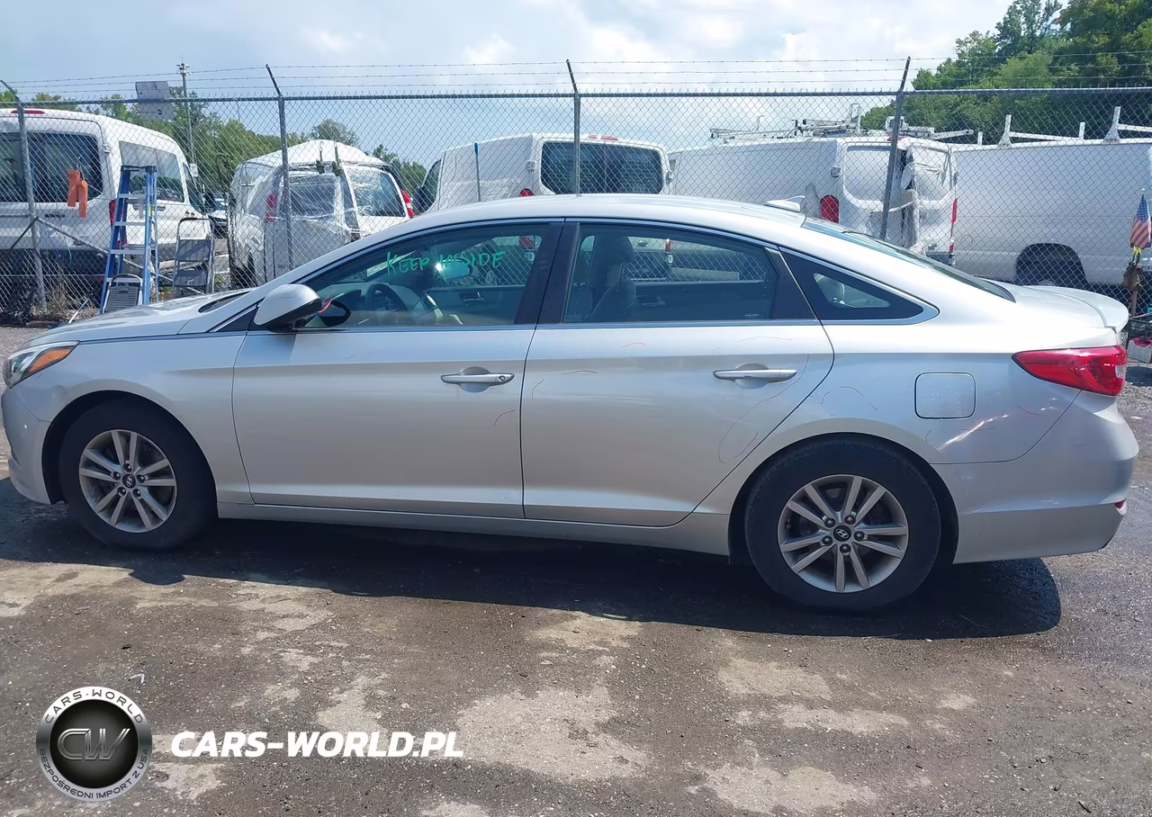 2016 Hyundai Sonata VIN:5NPE24AFXGH405659 - 14
