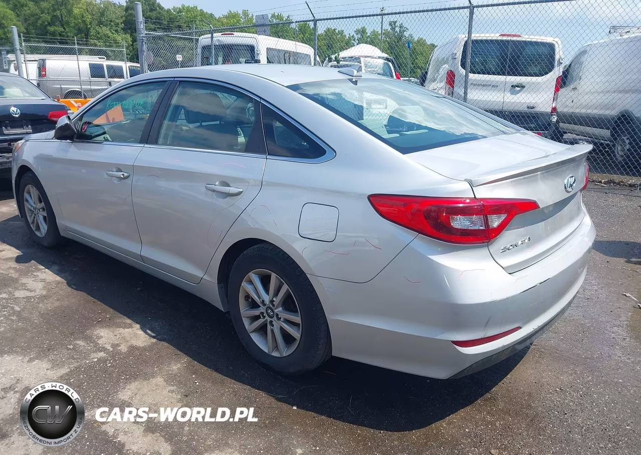 2016 Hyundai Sonata VIN:5NPE24AFXGH405659 - 3