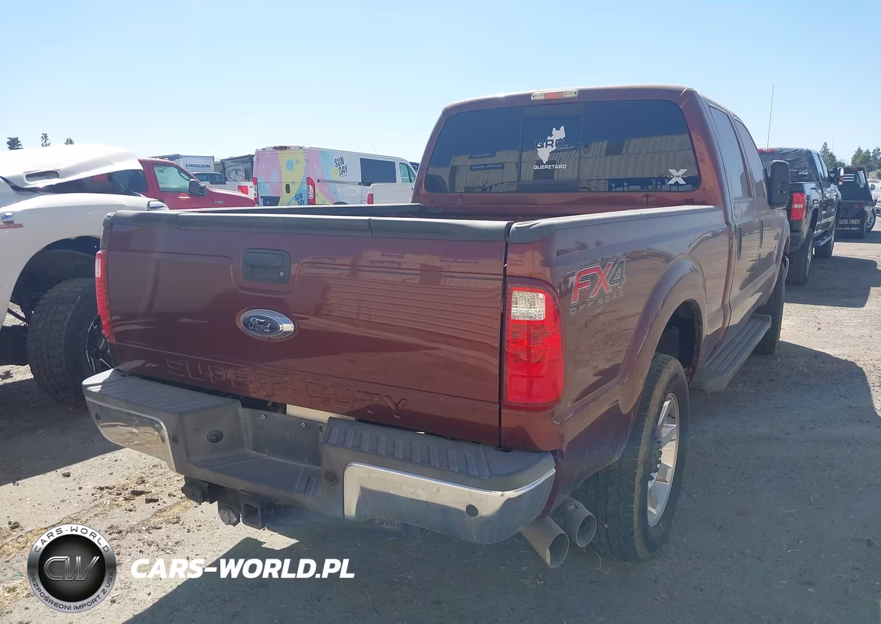 2015 Ford F-250 Xlt VIN:1FT7W2BT4FEB63651 - 4