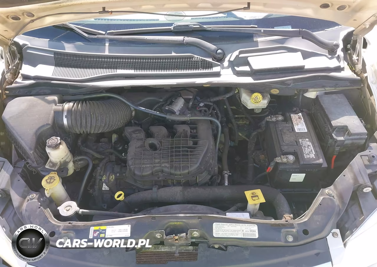 2013 Chrysler Town & Country Touring VIN:2C4RC1BG2DR691235 - 10
