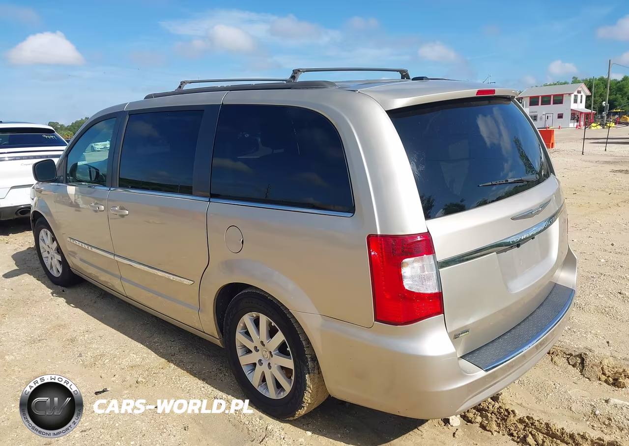 2013 Chrysler Town & Country Touring VIN:2C4RC1BG2DR691235 - 3