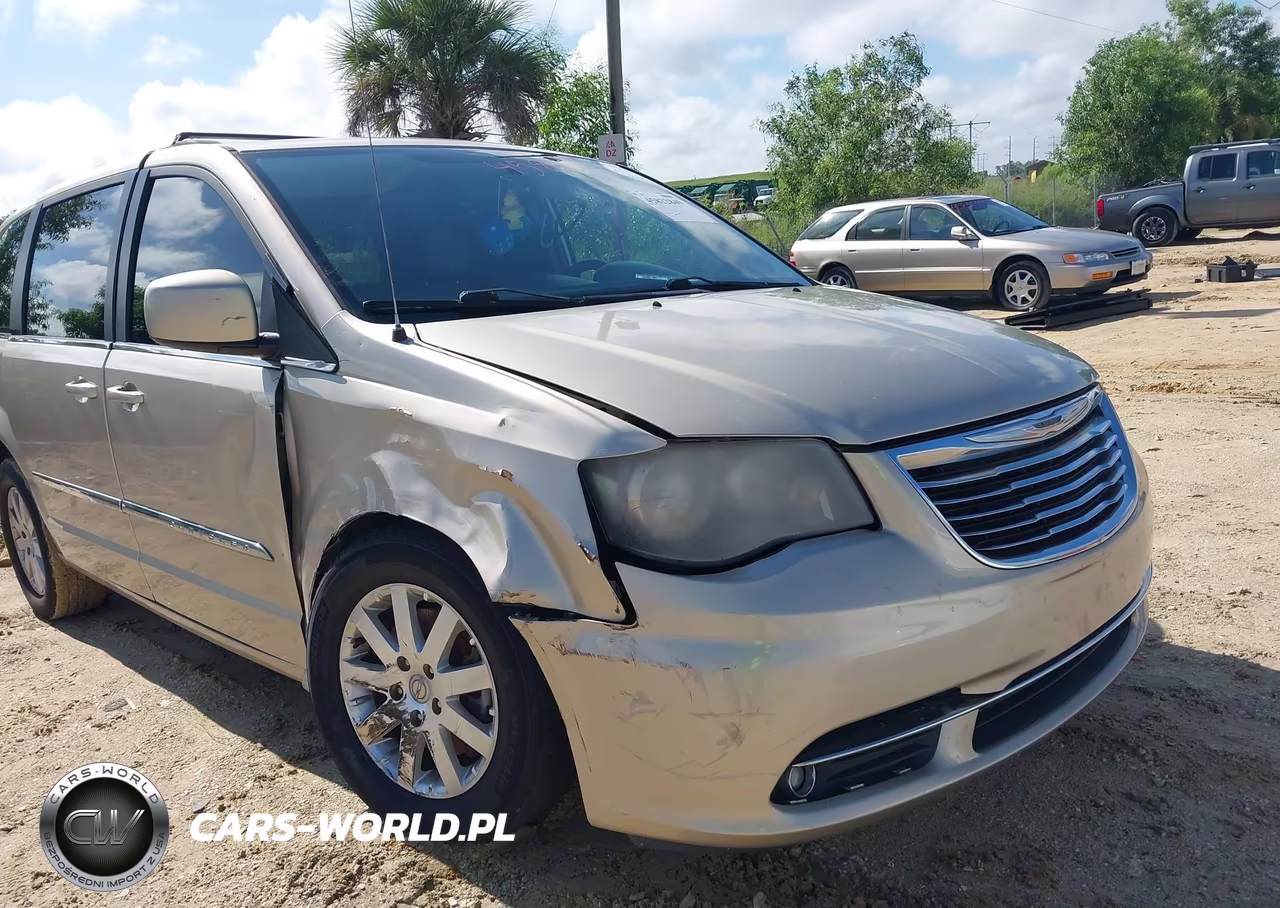 2013 Chrysler Town & Country Touring VIN:2C4RC1BG2DR691235 - 6