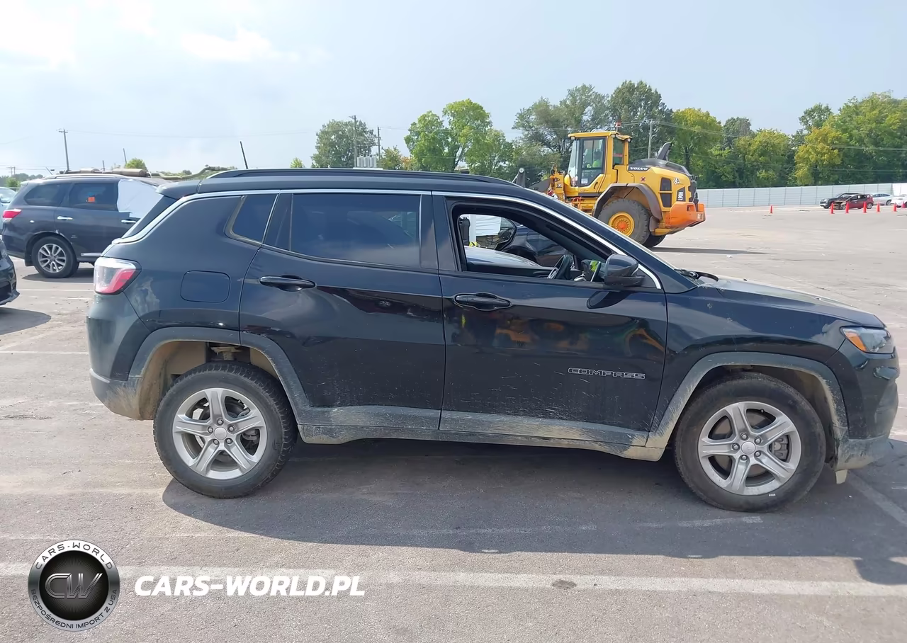 2024 Jeep Compass Latitude 4X4 VIN:3C4NJDBN8RT606505 - 13