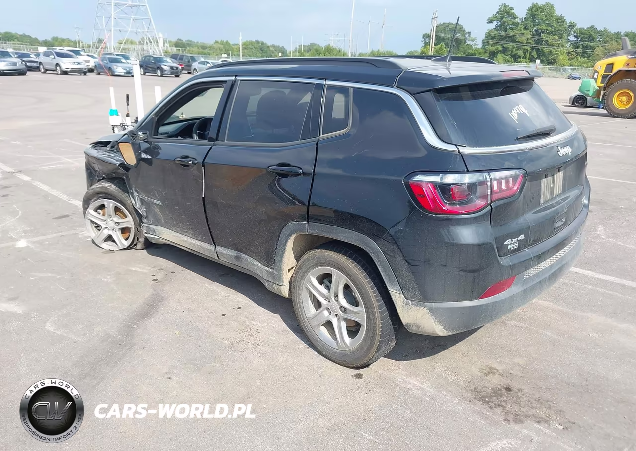 2024 Jeep Compass Latitude 4X4 VIN:3C4NJDBN8RT606505 - 3