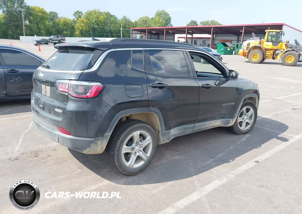 2024 Jeep Compass Latitude 4X4 VIN:3C4NJDBN8RT606505 - 4
