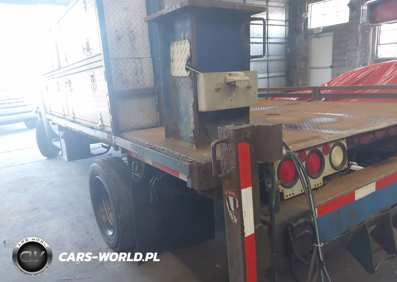 2006 Ford F-550 Chassis Xl-Xlt VIN:1FDAF57P66ED83789 - 3