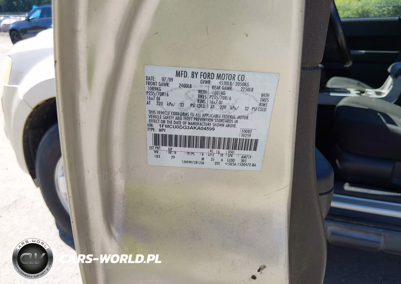 2010 Ford Escape Xlt VIN:1FMCU0DG3AKA04599 - 9