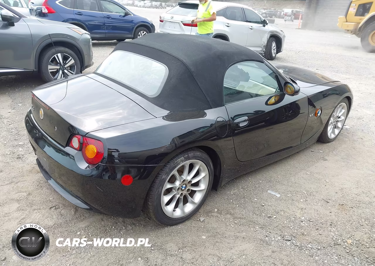2003 BMW Z4 2.5I VIN:4USBT33463LS44183 - 4