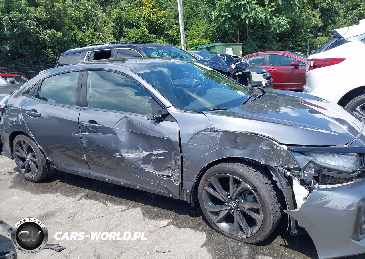 2018 Honda Civic Sport Touring VIN:SHHFK7H93JU413693 - 13