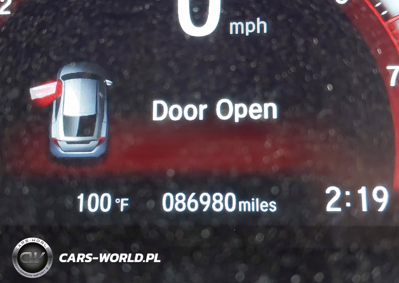 2018 Honda Civic Sport Touring VIN:SHHFK7H93JU413693 - 15