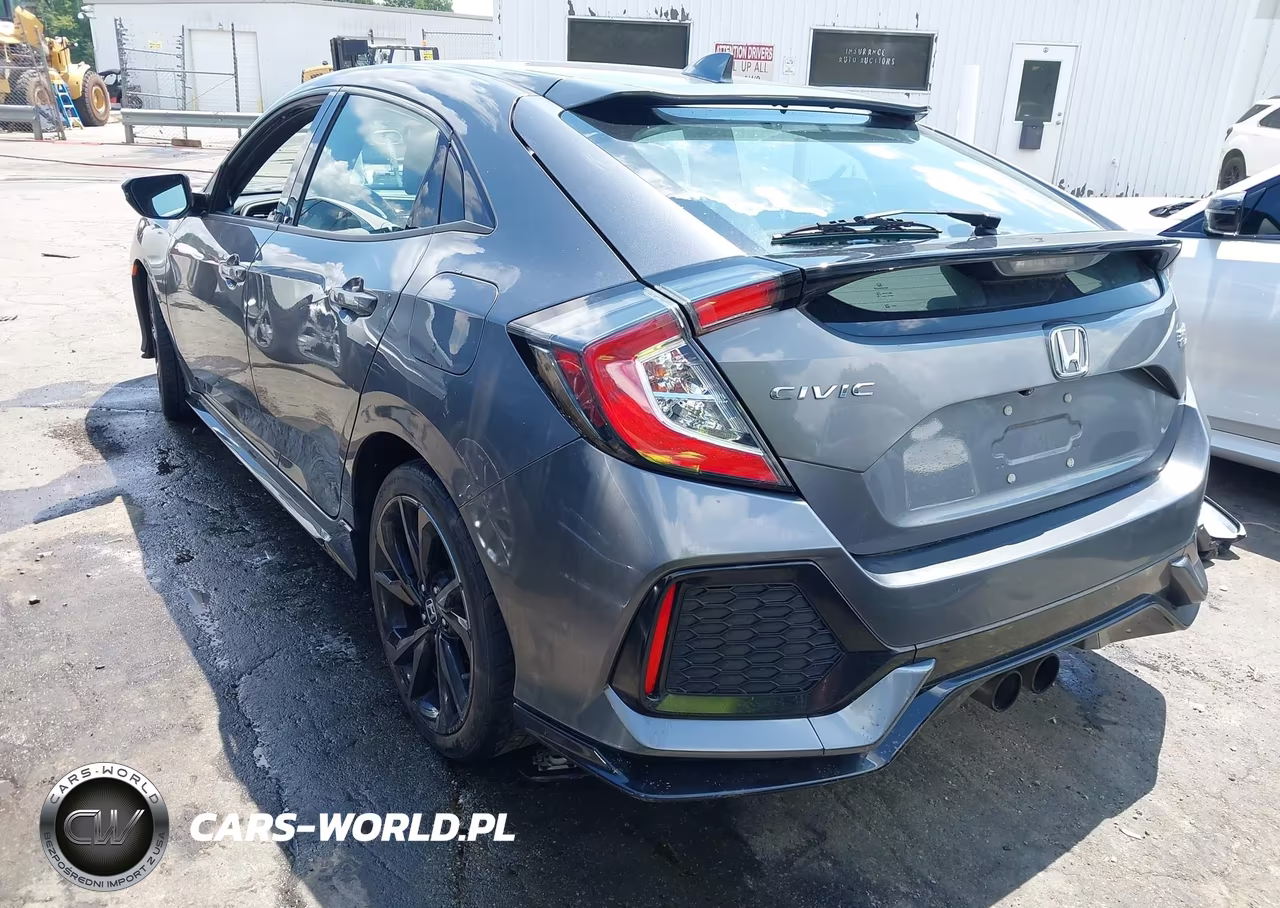 2018 Honda Civic Sport Touring VIN:SHHFK7H93JU413693 - 3