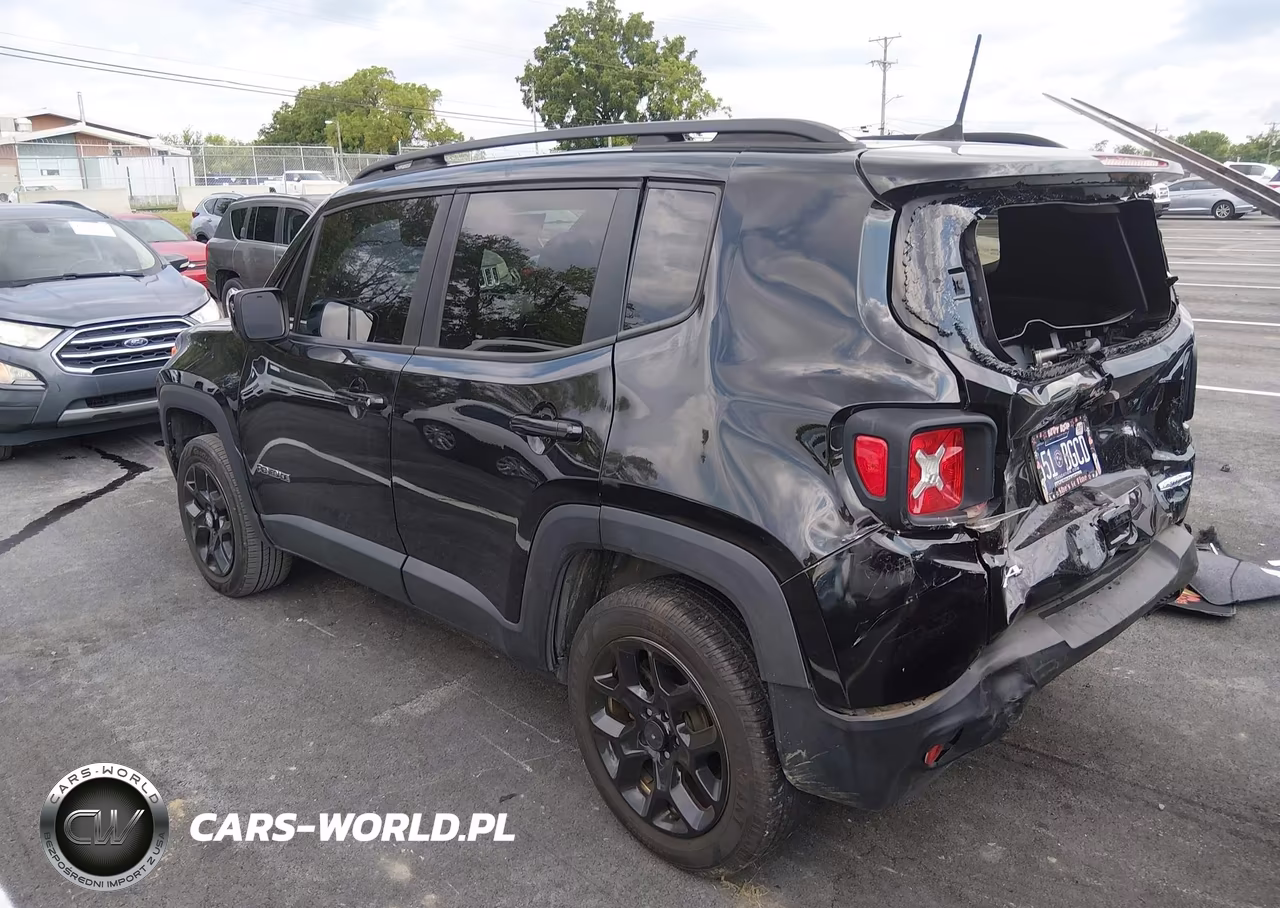 2018 Jeep Renegade Latitude 4X4 VIN:ZACCJBBBXJPJ44944 - 3
