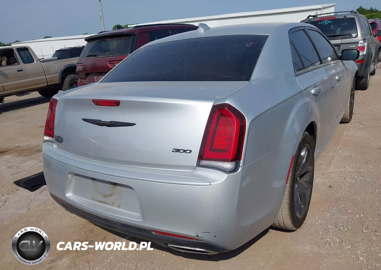2022 Chrysler 300 Touring VIN:2C3CCAAG6NH177505 - 4