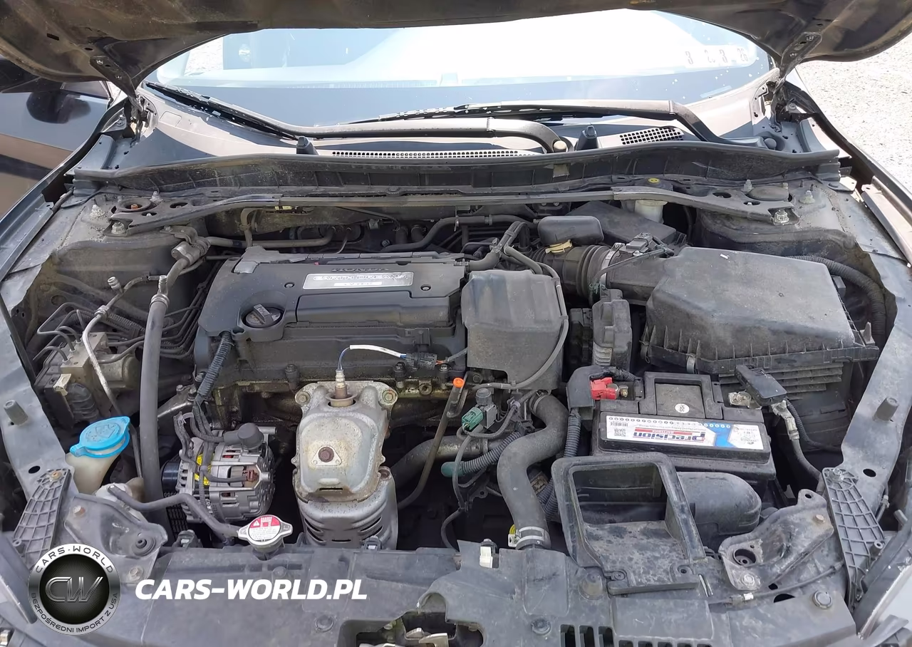 2015 Honda Accord Sport VIN:1HGCR2F57FA264726 - 10
