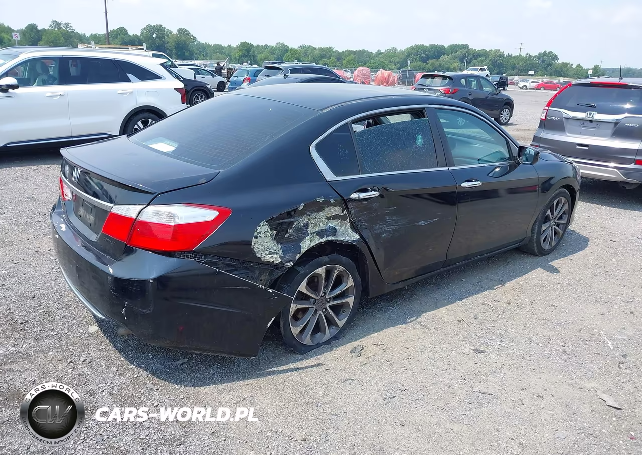 2015 Honda Accord Sport VIN:1HGCR2F57FA264726 - 4
