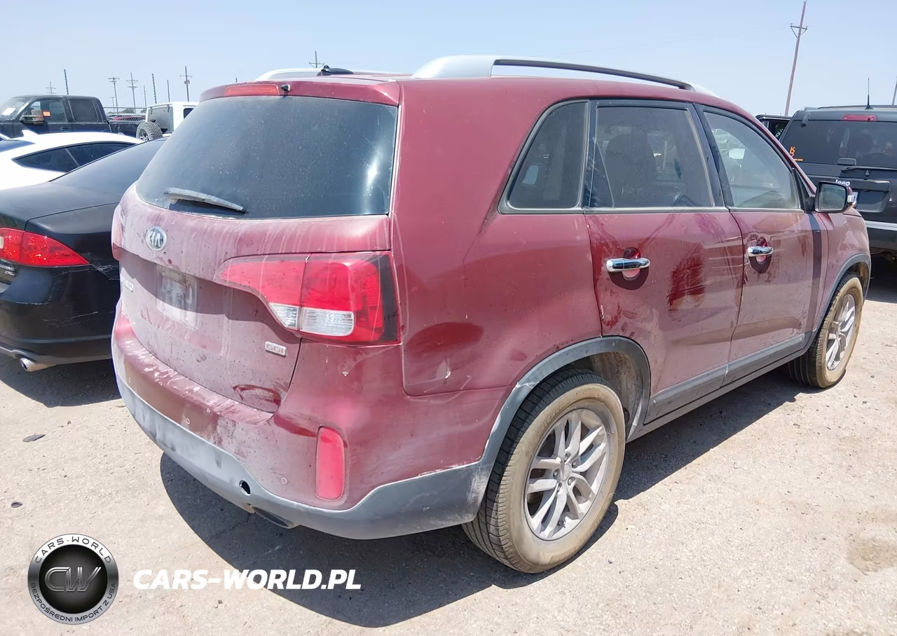 2015 Kia Sorento Lx VIN:5XYKT3A66FG570401 - 4