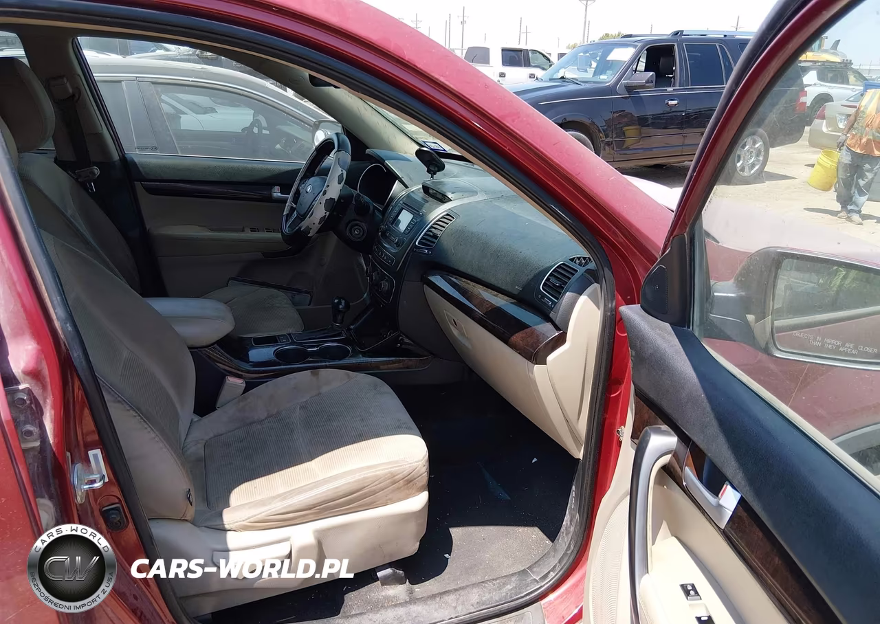 2015 Kia Sorento Lx VIN:5XYKT3A66FG570401 - 5
