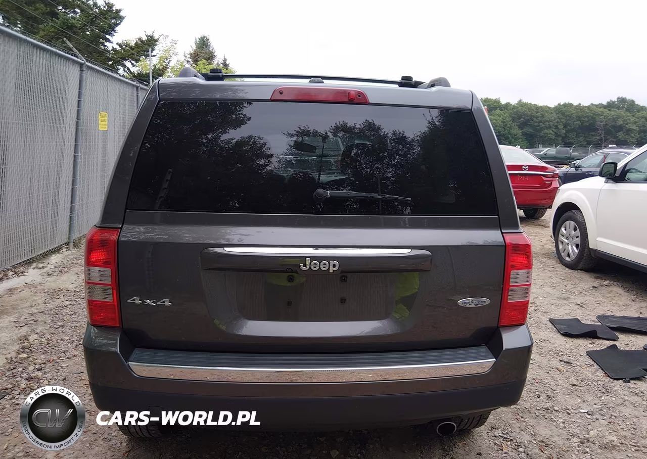 2016 Jeep Patriot High Altitude Edition VIN:1C4NJRFB3GD627584 - 17