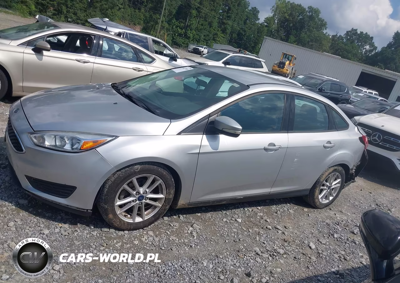 2016 Ford Focus Se VIN:1FADP3F2XGL310856 - 14