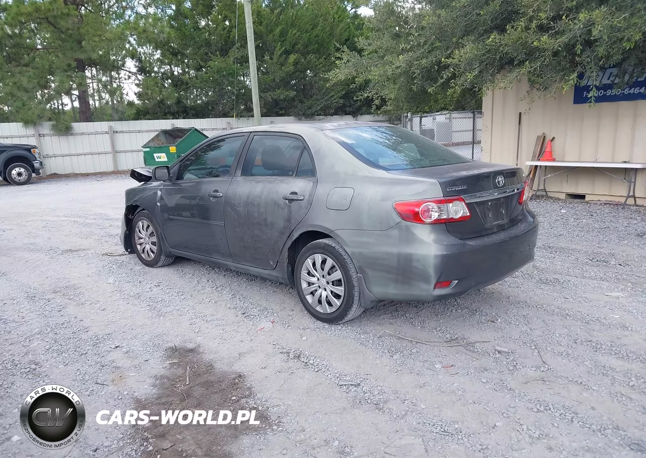 2013 Toyota Corolla Le VIN:2T1BU4EE2DC002966 - 3