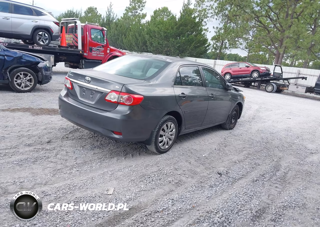 2013 Toyota Corolla Le VIN:2T1BU4EE2DC002966 - 4