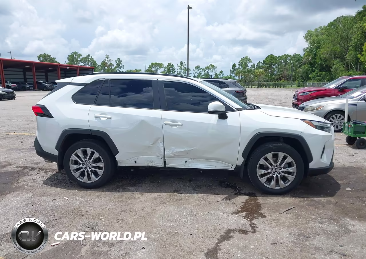 2024 Toyota Rav4 Xle Premium VIN:2T3A1RFV0RW416275 - 13