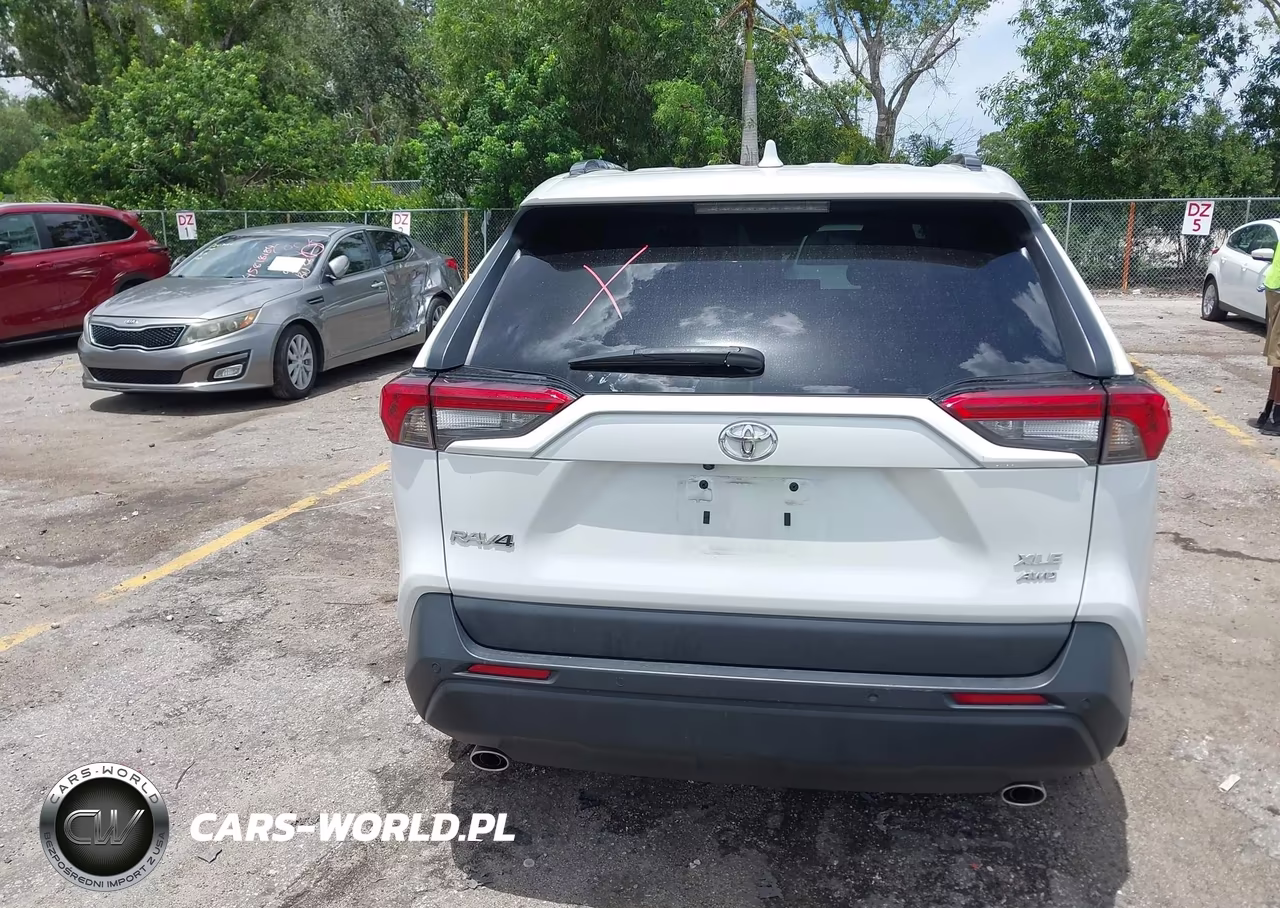 2024 Toyota Rav4 Xle Premium VIN:2T3A1RFV0RW416275 - 16
