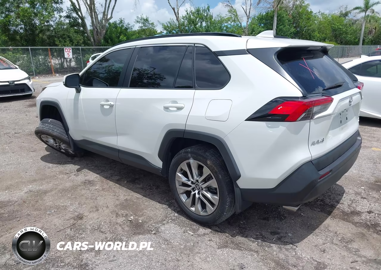2024 Toyota Rav4 Xle Premium VIN:2T3A1RFV0RW416275 - 3