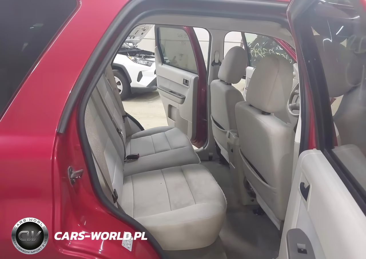 2010 Ford Escape Xlt VIN:1FMCU9DGXAKD02149 - 8