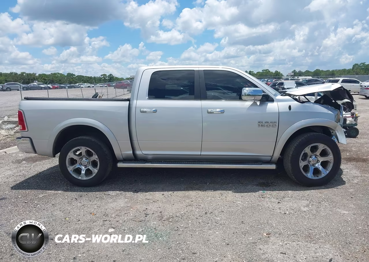 2017 Ram 1500 Laramie 4X2 5'7 Box VIN:1C6RR6NT1HS856448 - 13