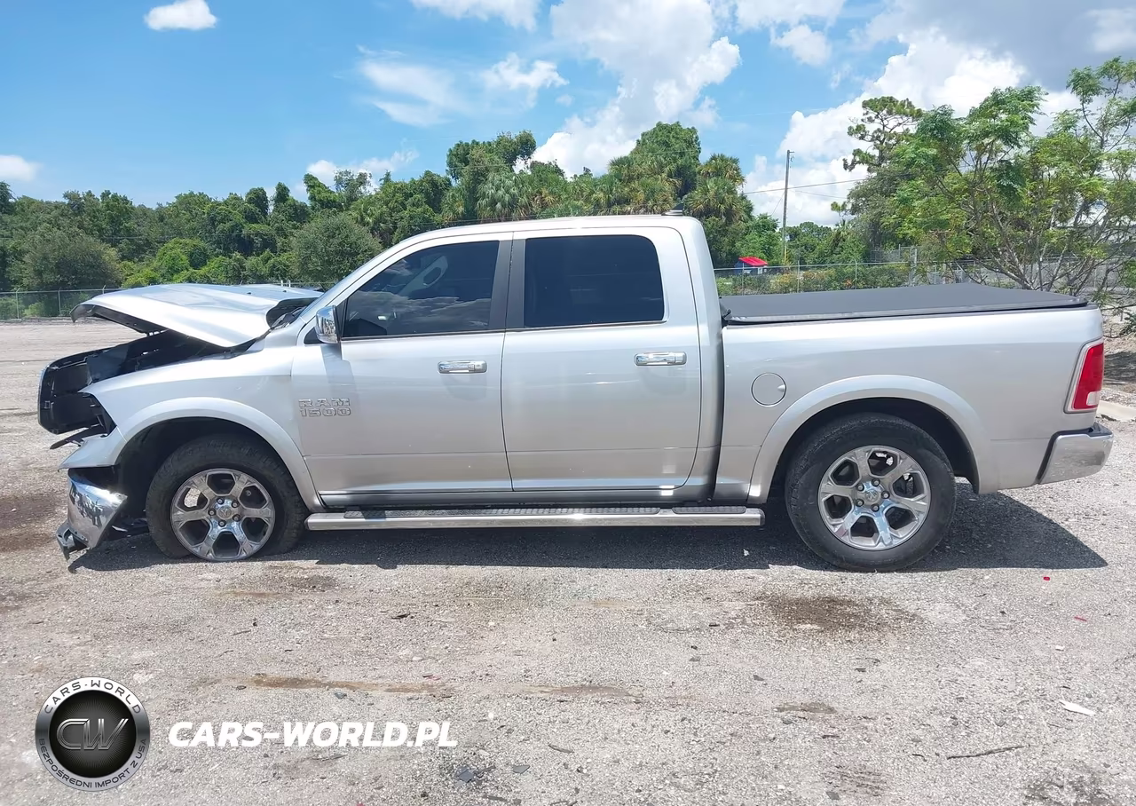2017 Ram 1500 Laramie 4X2 5'7 Box VIN:1C6RR6NT1HS856448 - 14