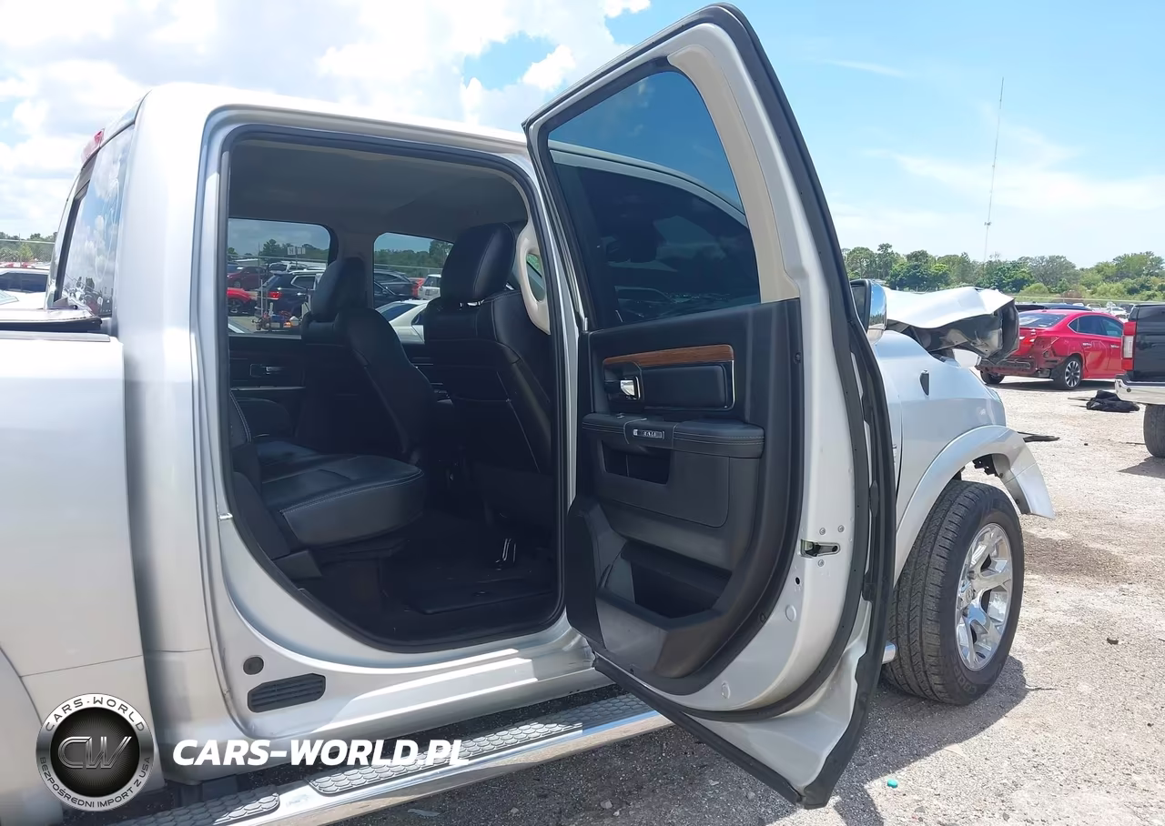 2017 Ram 1500 Laramie 4X2 5'7 Box VIN:1C6RR6NT1HS856448 - 8