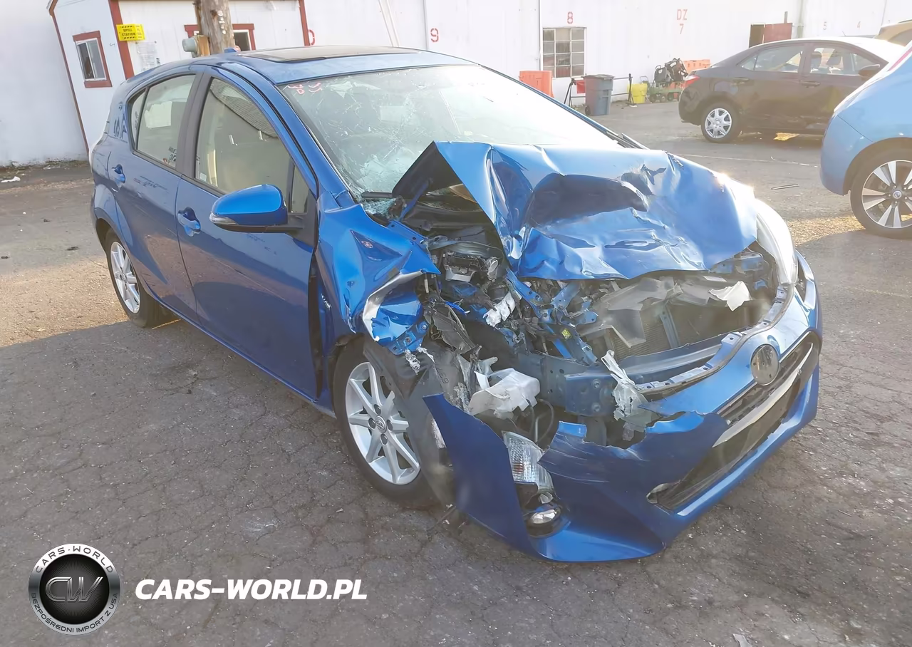 2016 Toyota Prius C Four