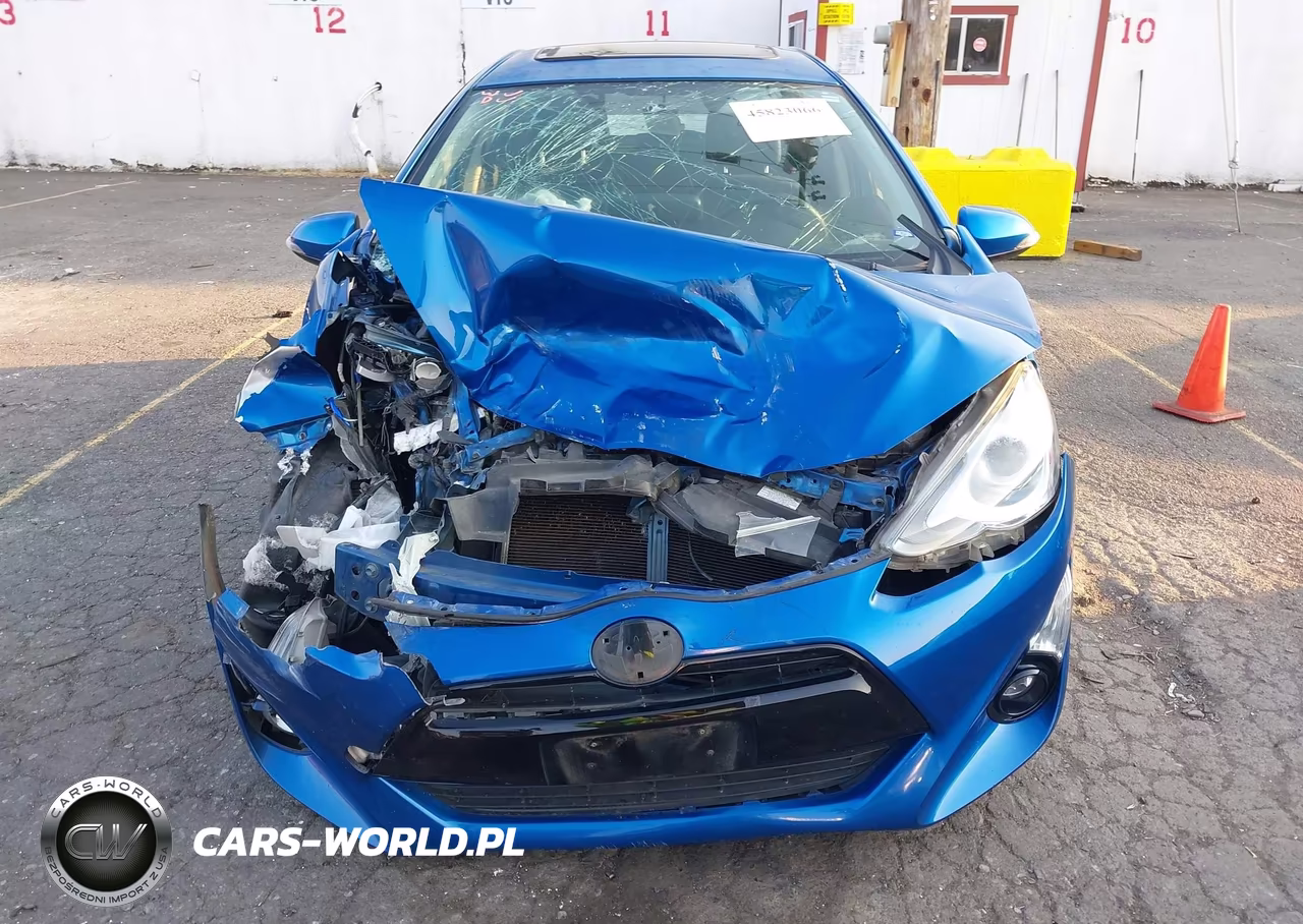 2016 Toyota Prius C Four VIN:JTDKDTB34G1134505 - 12