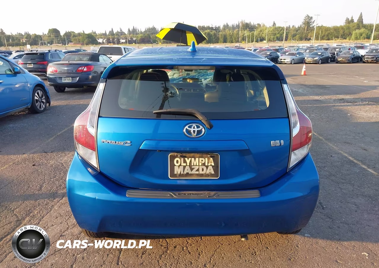 2016 Toyota Prius C Four VIN:JTDKDTB34G1134505 - 16