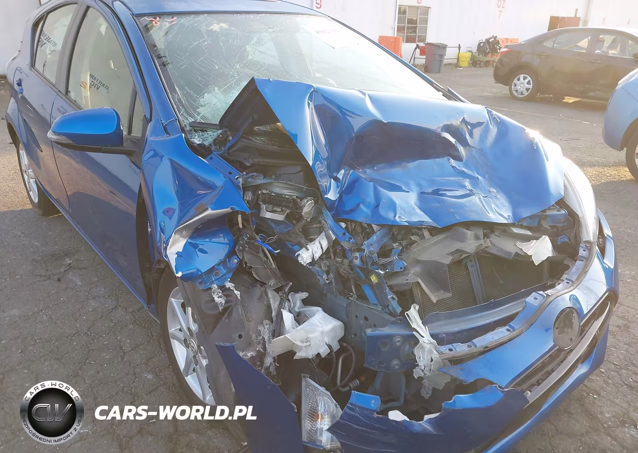 2016 Toyota Prius C Four VIN:JTDKDTB34G1134505 - 6
