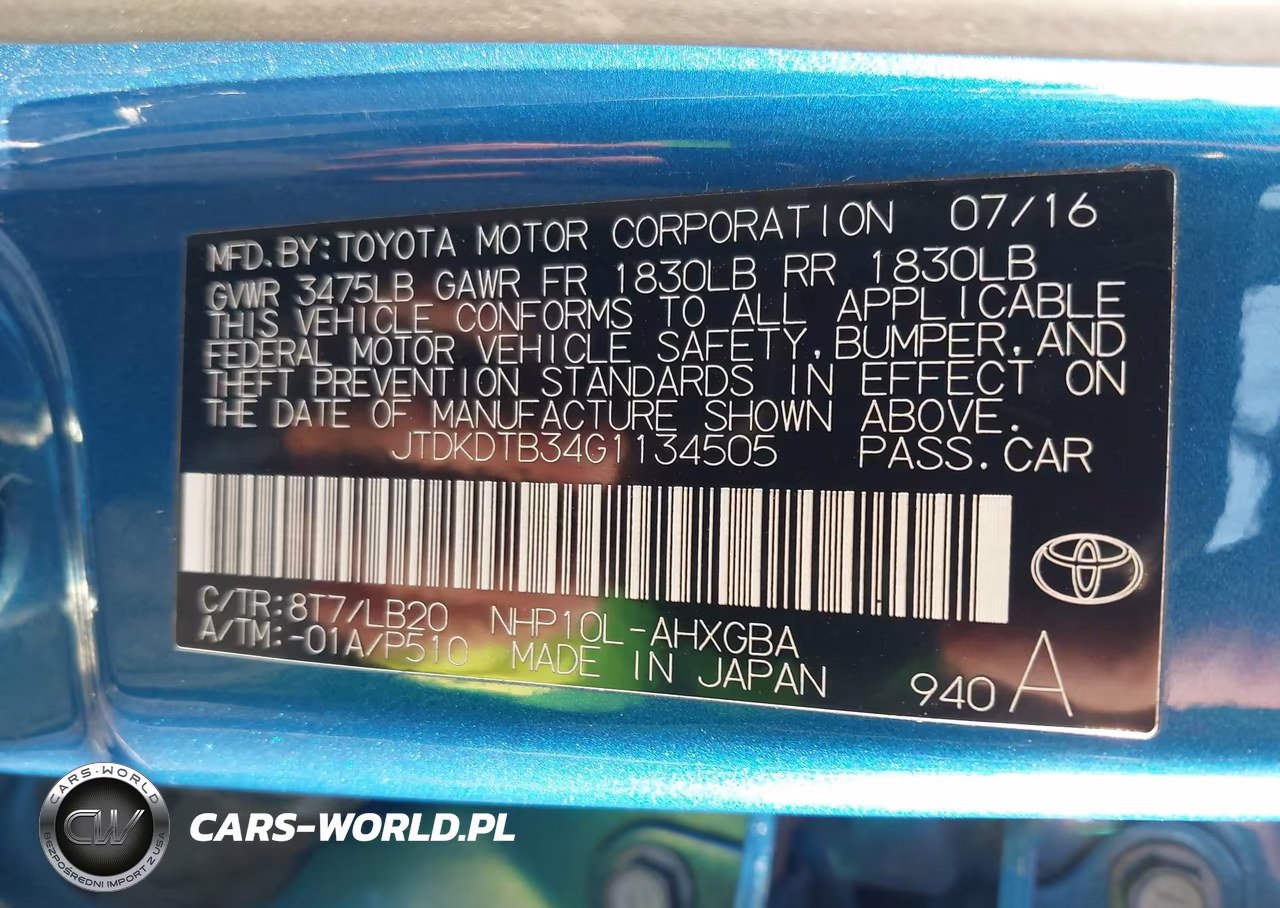 2016 Toyota Prius C Four VIN:JTDKDTB34G1134505 - 9