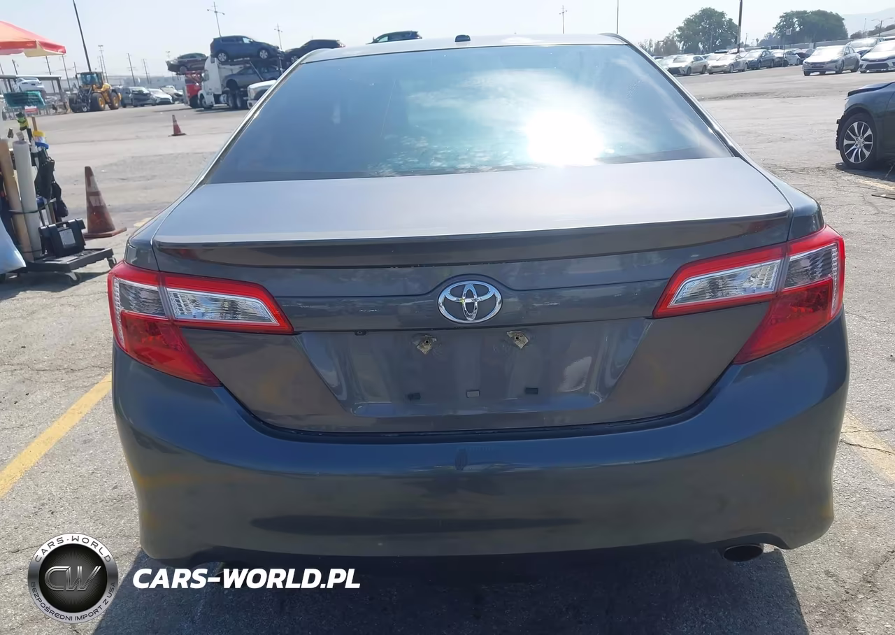 2013 Toyota Camry Se V6 VIN:4T1BK1FKXDU534098 - 17