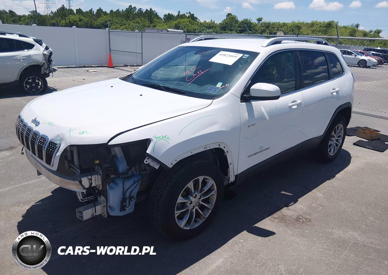 2019 Jeep Cherokee Latitude Plus 4X4 VIN:1C4PJMLN5KD116350 - 2