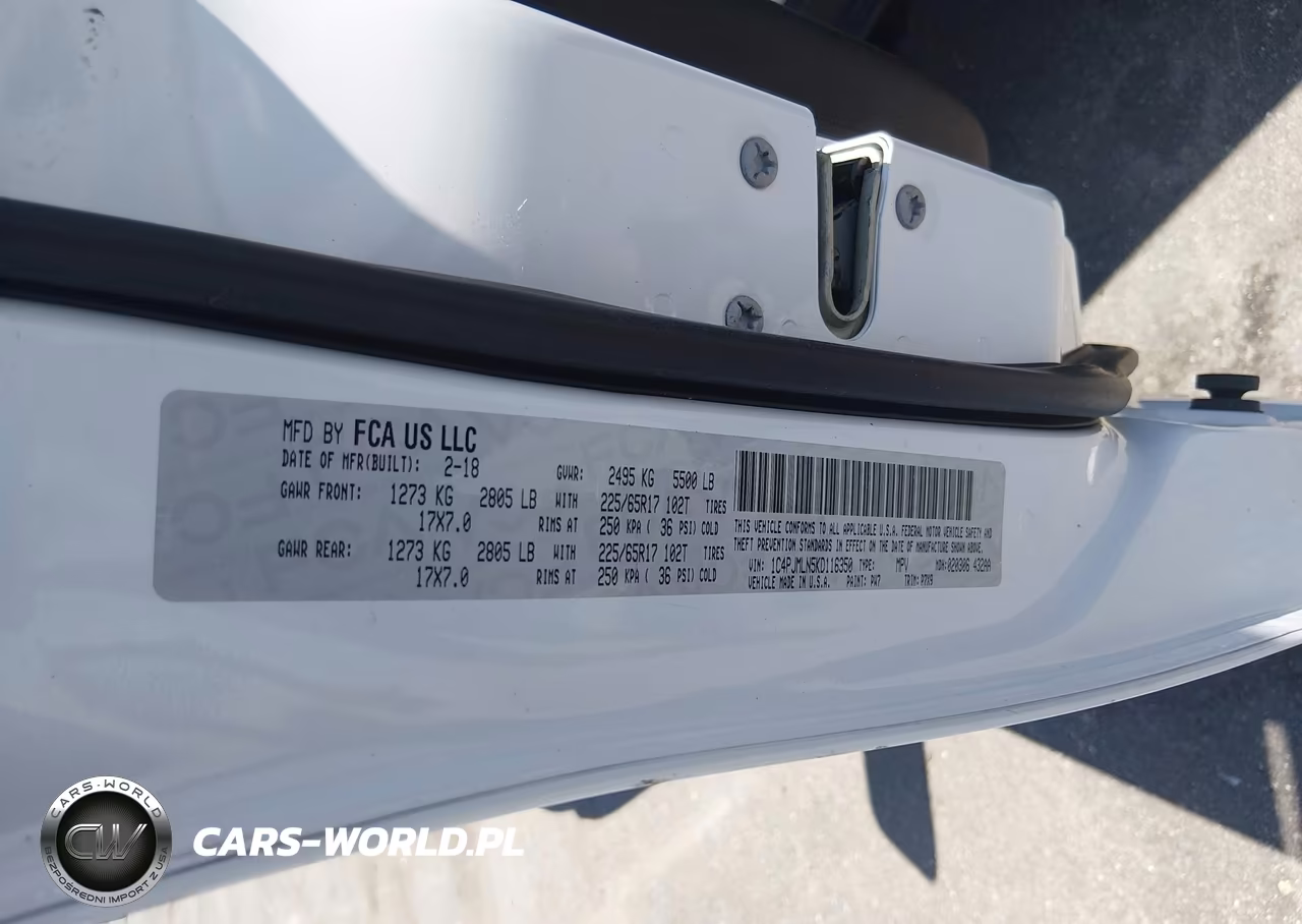 2019 Jeep Cherokee Latitude Plus 4X4 VIN:1C4PJMLN5KD116350 - 9