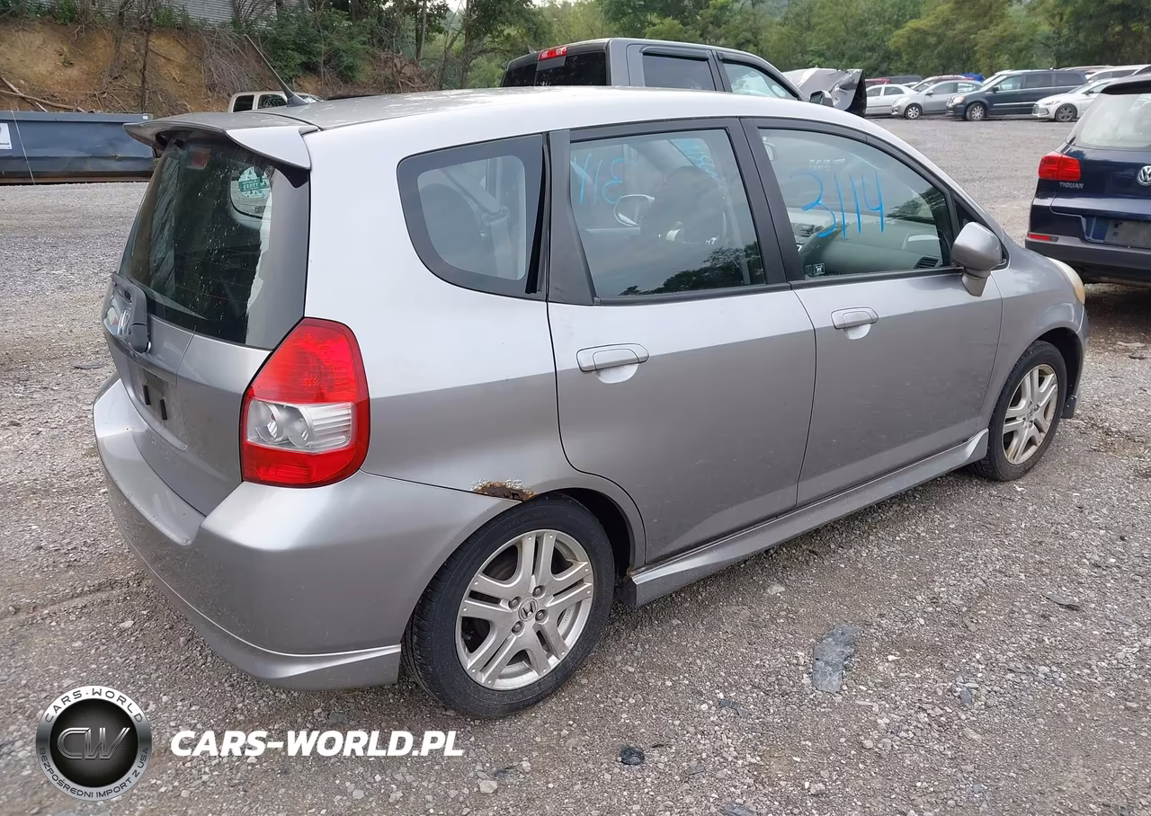 2007 Honda Fit Sport VIN:JHMGD37657S056673 - 4