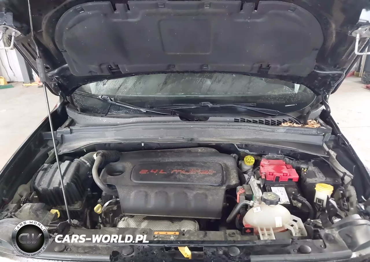 2019 Jeep Renegade Latitude 4X4 VIN:ZACNJBBB5KPK30608 - 10