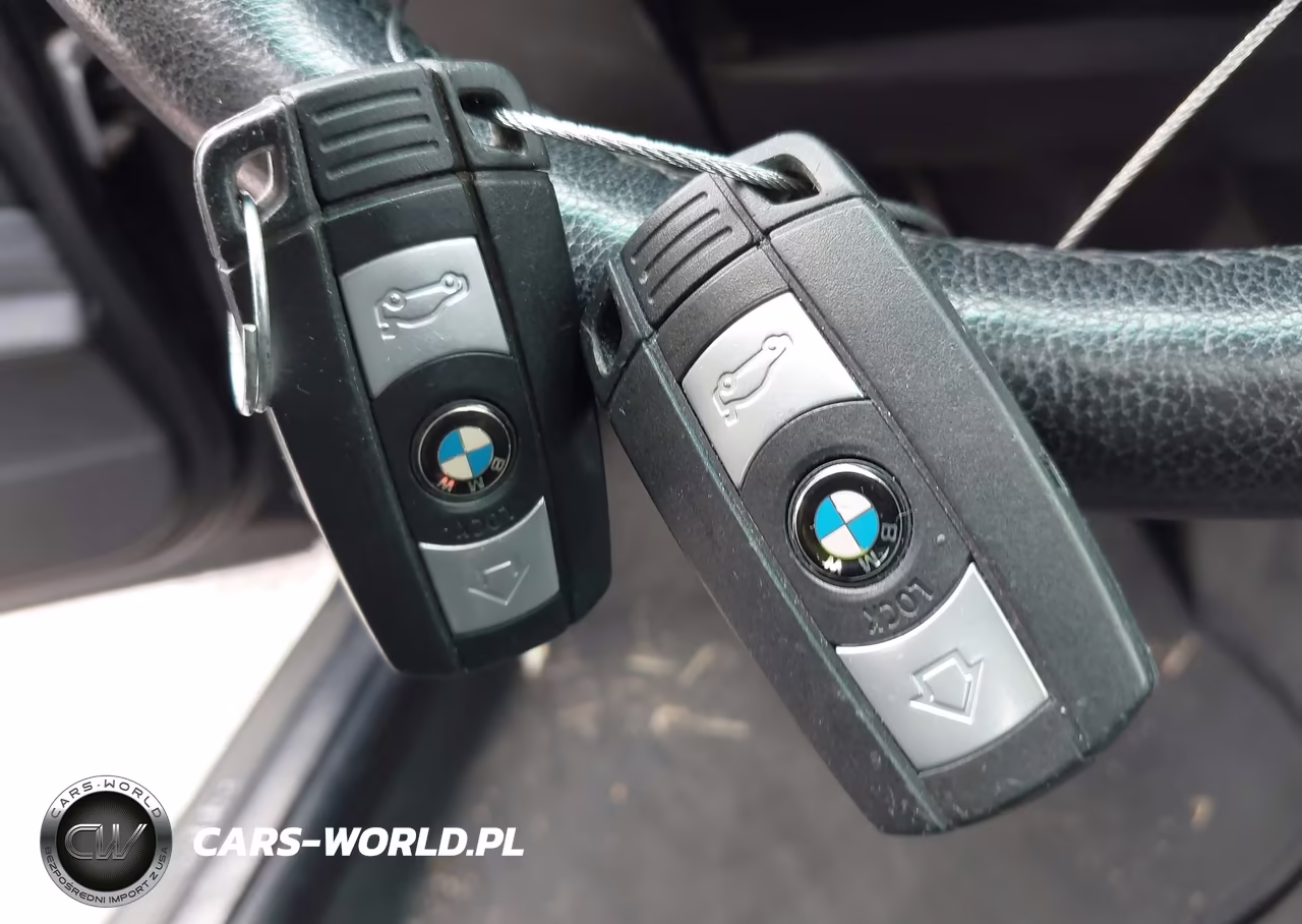 2010 BMW 528I VIN:WBANU5C57AC460879 - 11