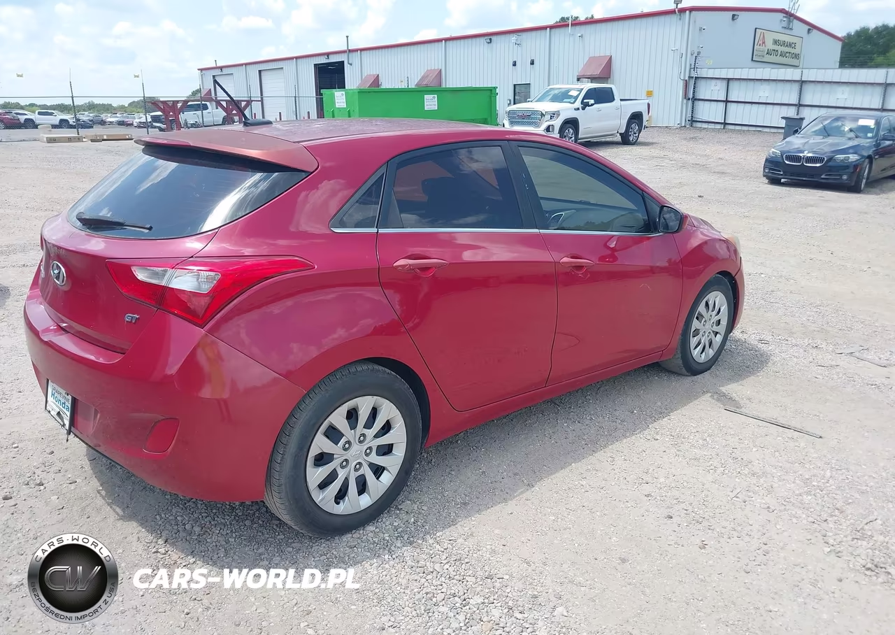 2016 Hyundai Elantra Gt VIN:KMHD35LH8GU252309 - 4