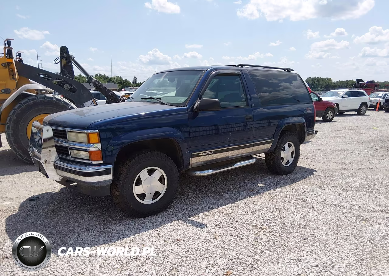 1996 Chevrolet Tahoe K1500 VIN:3GNEK18R5TG144286 - 2